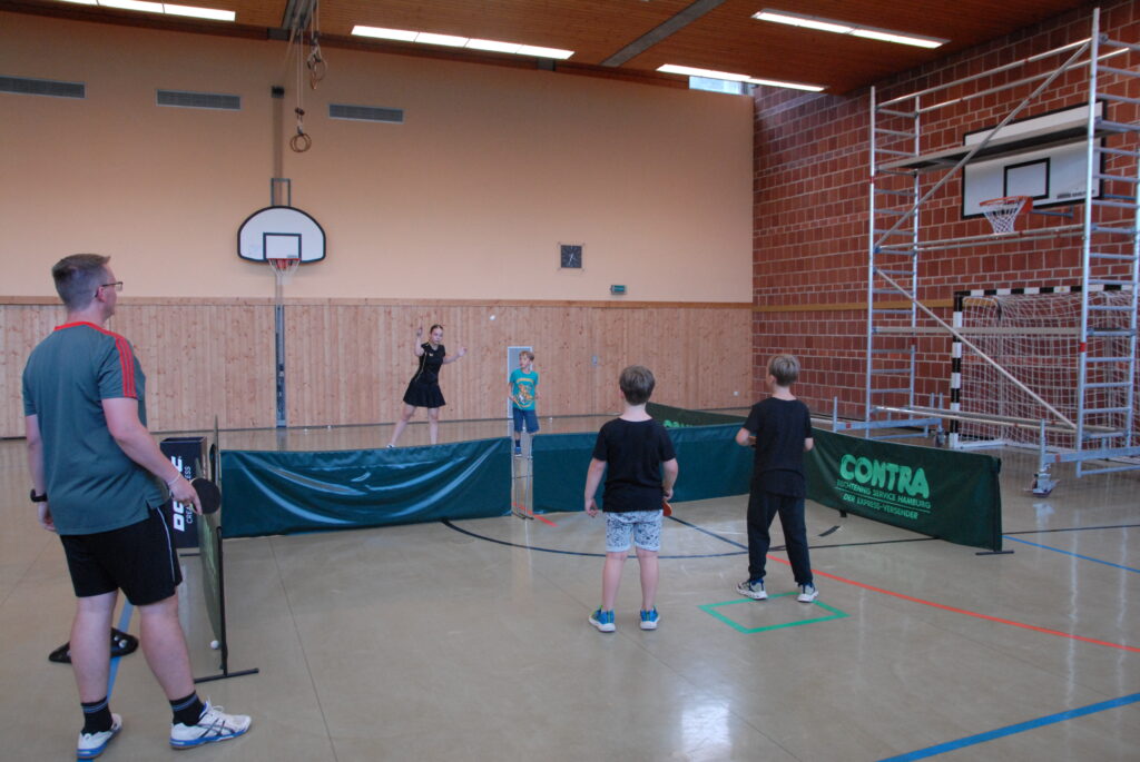 Tischtennis-Schnuppertag begeistert beim Schmidmühlener Ferienprogramm